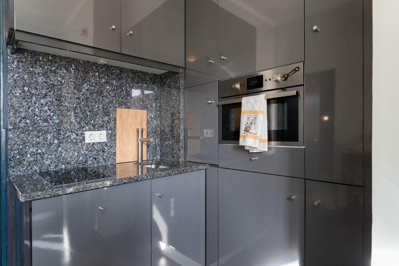Chiado Bairro Alto, Bright And Newly Renovated 3 Bedroom Apartment, Lisbon Historical Center Exterior foto